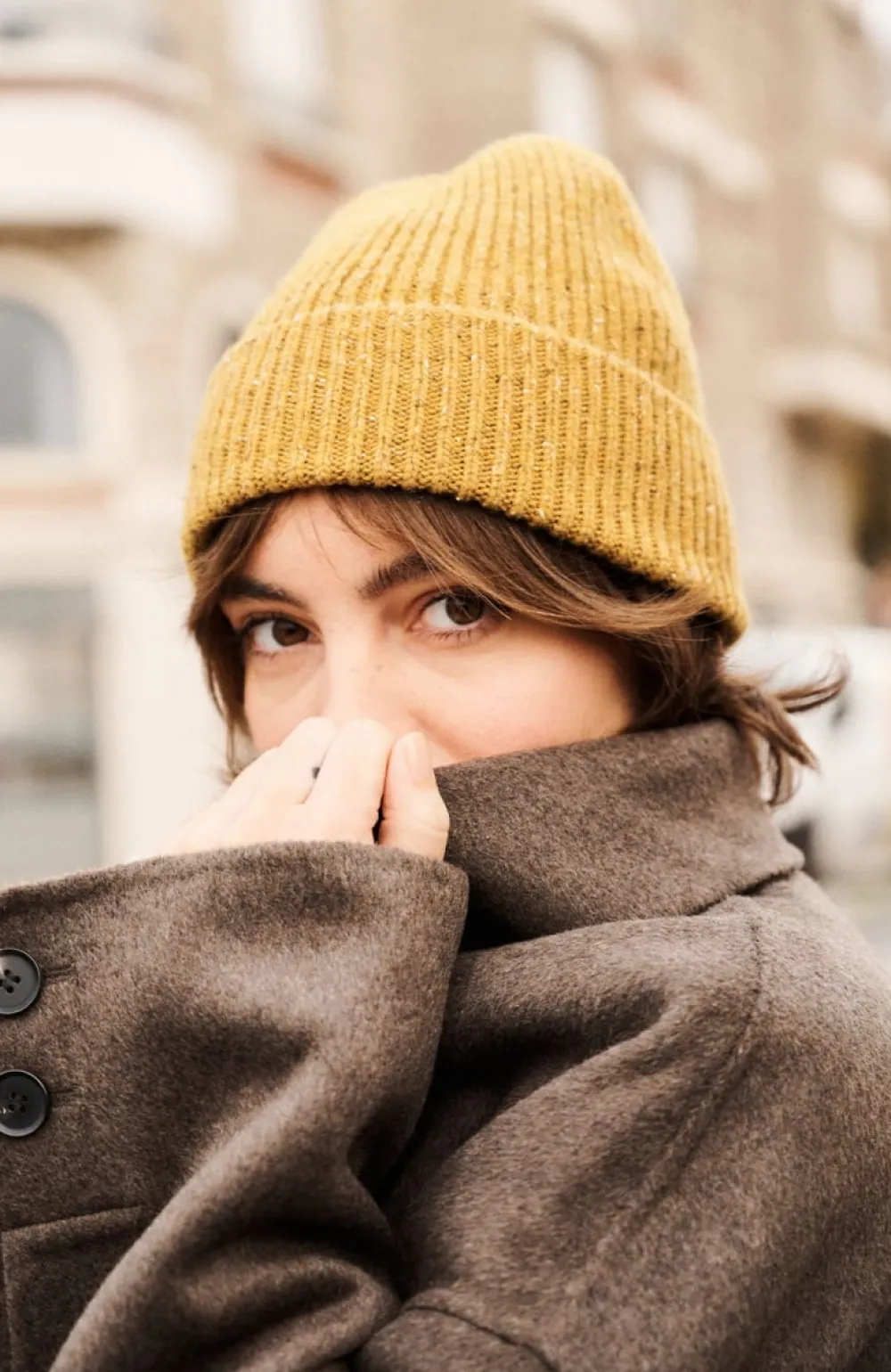 bonnet_mouchet_en_laine_mrinos_2.webp Femme Les Raffineurs Bonnet moucheté en laine mérinos