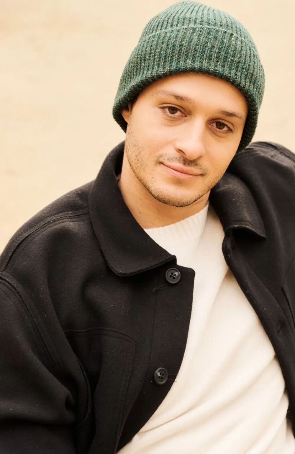 bonnet_mouchet_en_laine_mrinos_5.webp Femme Les Raffineurs Bonnet moucheté en laine mérinos