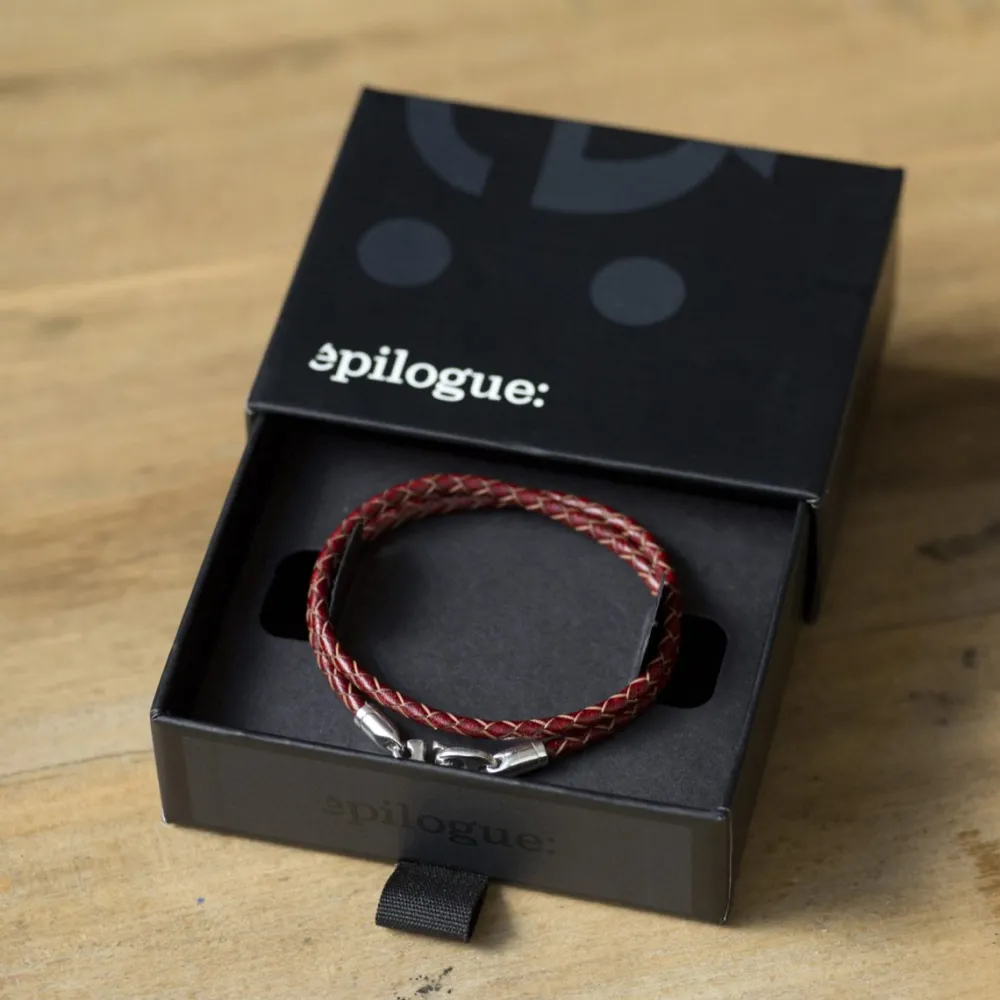bracelet_en_cuir_tress_et_fermoir_mousqueton_5.webp Homme Les Raffineurs Bracelet en cuir tressé et fermoir mousqueton
