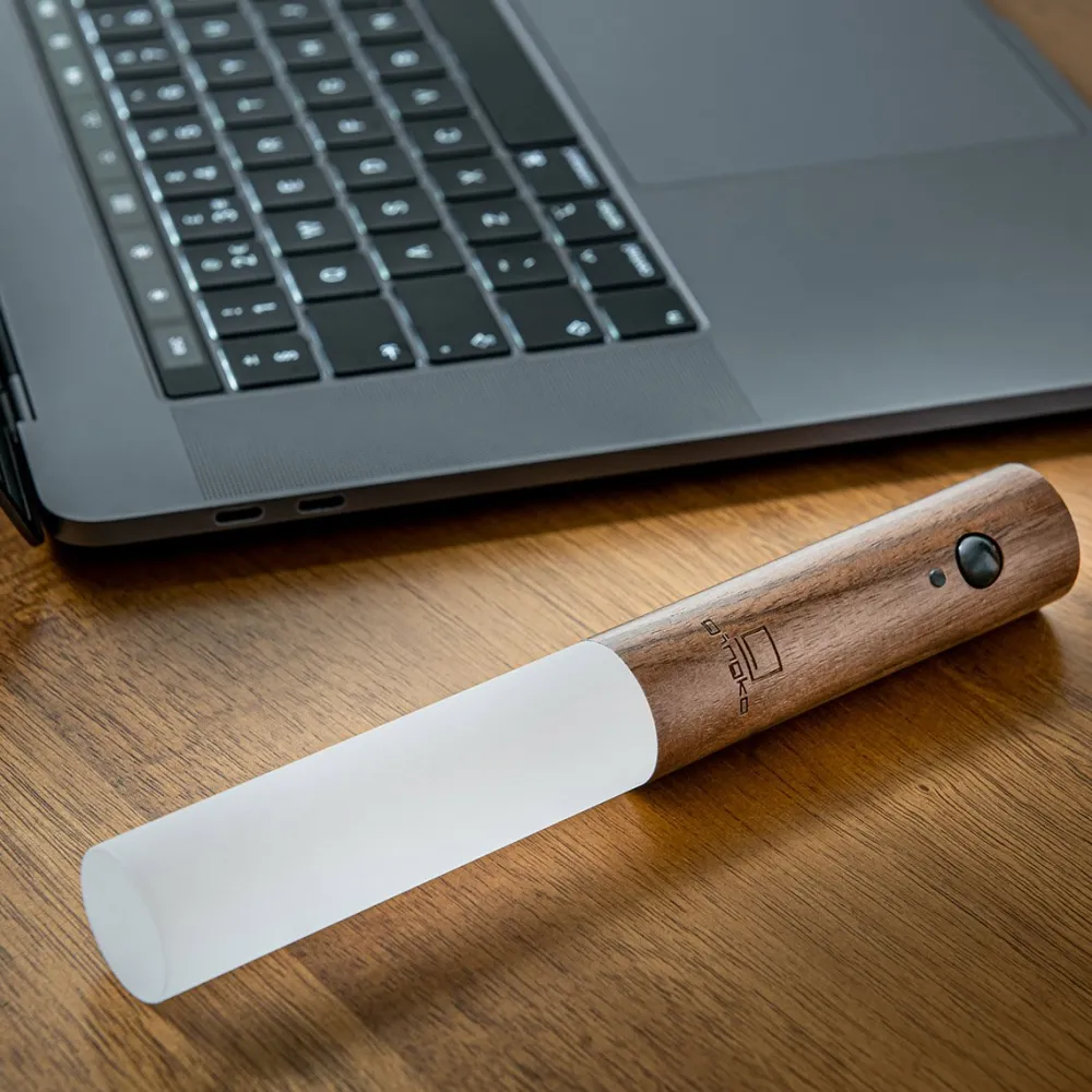 bton_lumineux_intelligent_4.webp Les Raffineurs Bâton lumineux intelligent