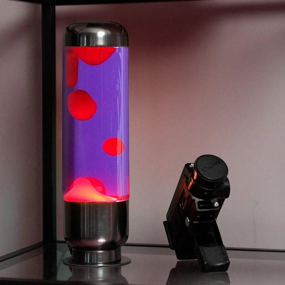 lampe_lave_colore_2.webp Les Raffineurs Lampe lave colorée