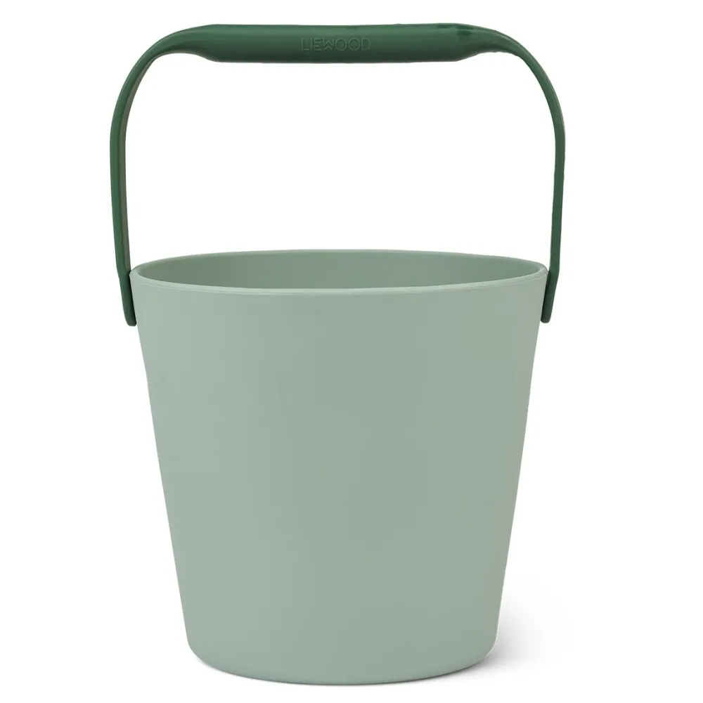 pelle_et_seau_en_silicone_3.webp Enfant Les Raffineurs Pelle et seau en silicone