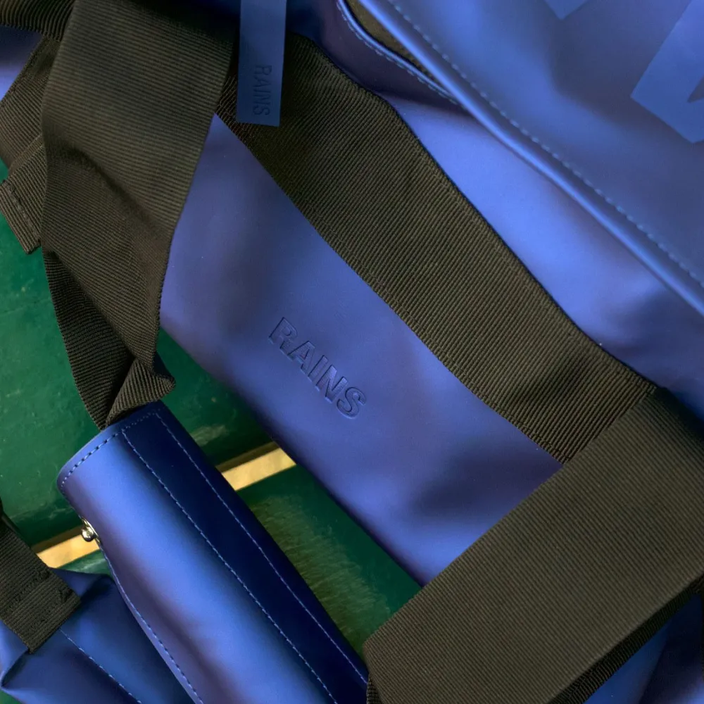 sac__dos_de_voyage_duffel_bag_rains_3.webp Femme Les Raffineurs Sac à dos de voyage Duffel Bag Rains