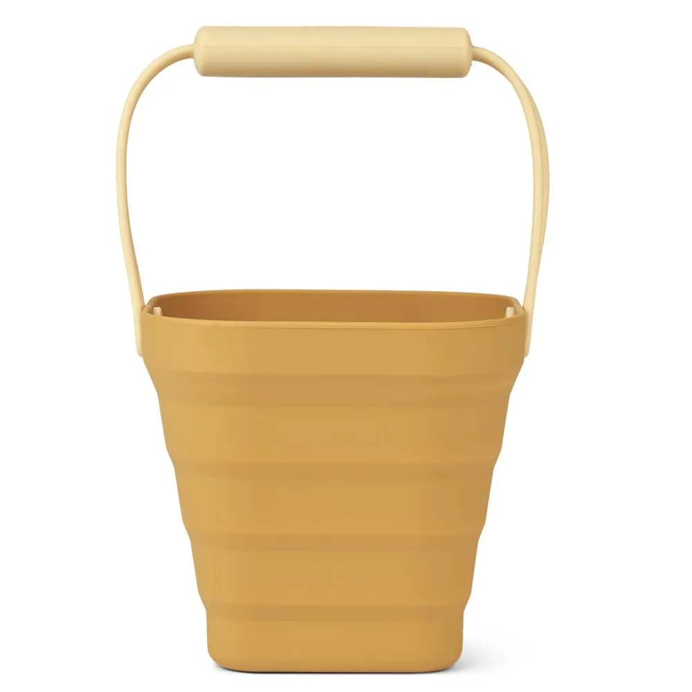 seau_en_silicone_pliable_2.webp Enfant Les Raffineurs Seau en silicone pliable