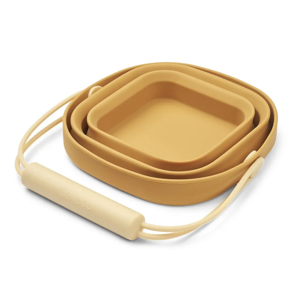 seau_en_silicone_pliable_3.webp Enfant Les Raffineurs Seau en silicone pliable