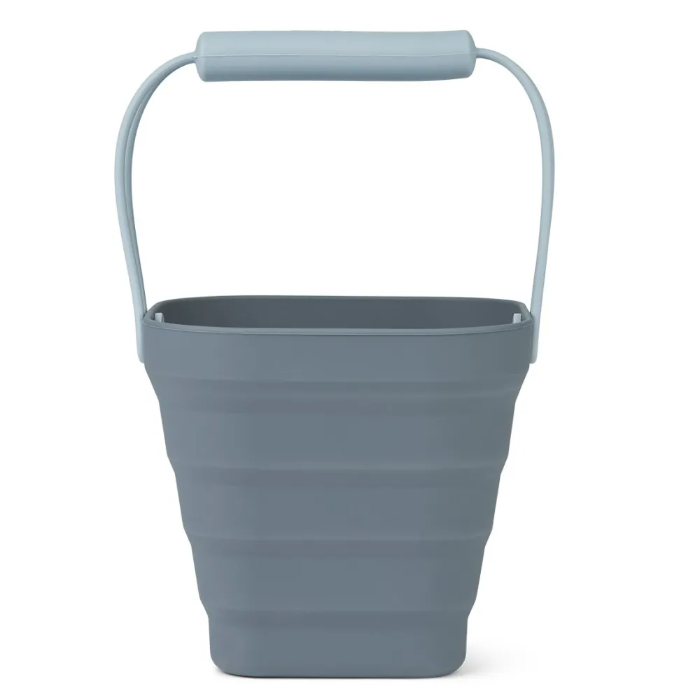 seau_en_silicone_pliable_6.webp Enfant Les Raffineurs Seau en silicone pliable