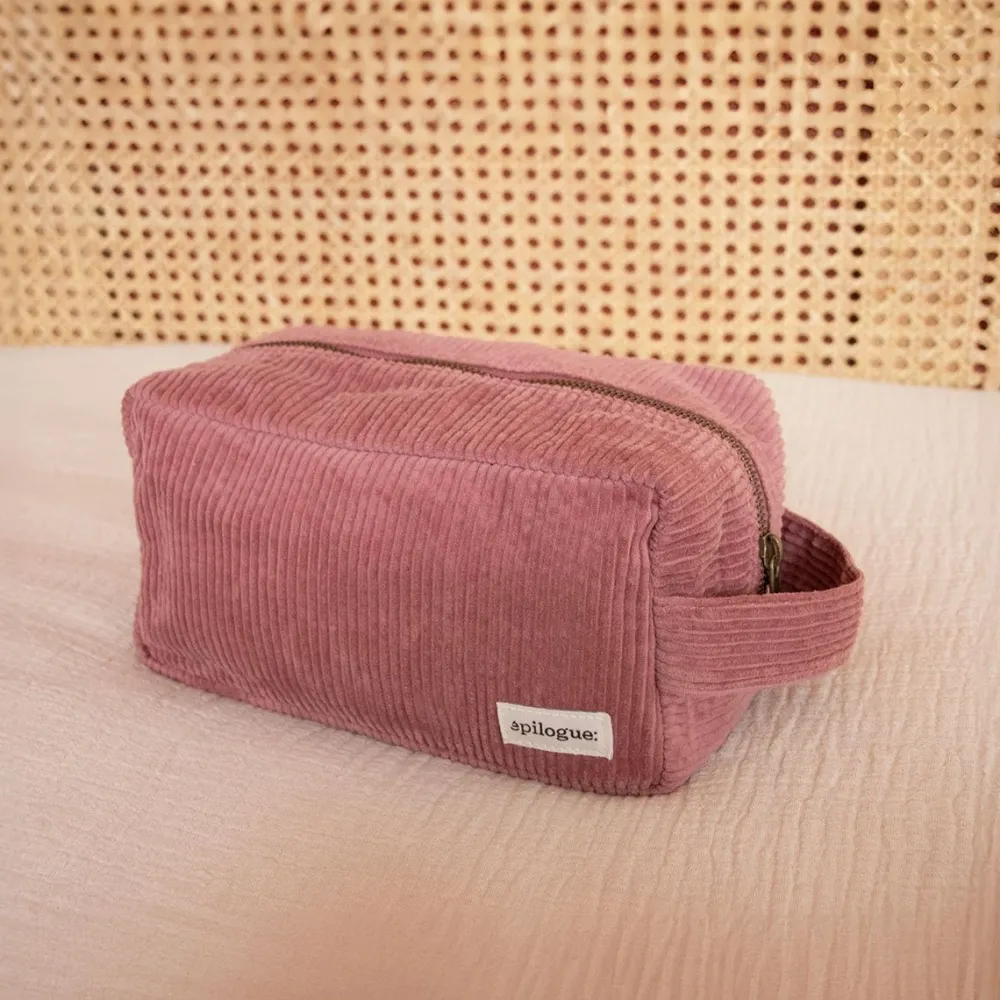 trousse_de_toilette_en_velours_ctel_7.webp Femme Les Raffineurs Trousse de toilette en velours côtelé