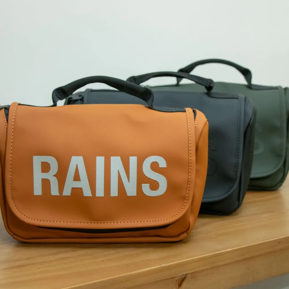 trousse_de_toilette_texel_wash_bag_rains_3.webp Femme Les Raffineurs Trousse de toilette texel wash bag Rains