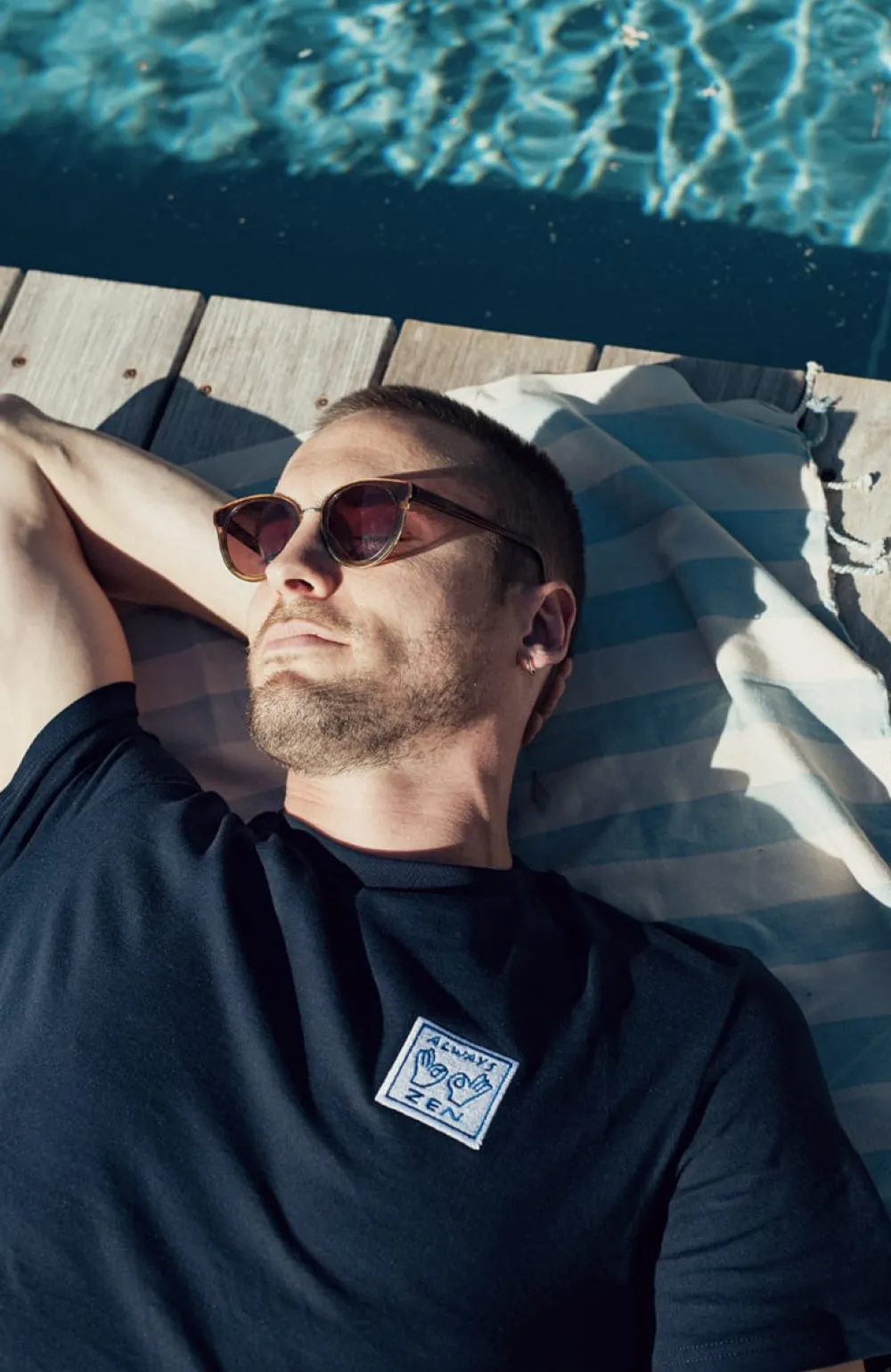 tshirt_always_zen__navy_5.webp Femme Les Raffineurs T-shirt Always Zen - Navy