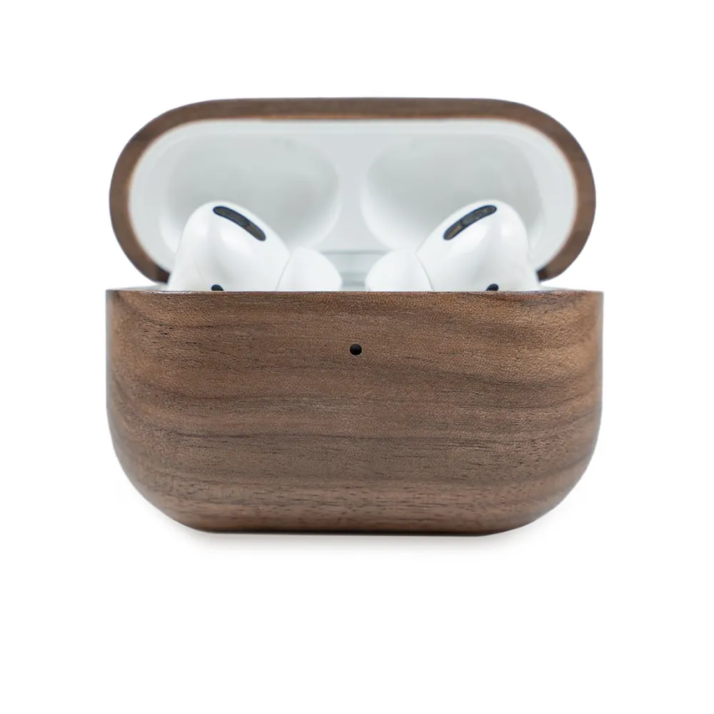tui_pour_airpods_en_noyer_7.webp Les Raffineurs Étui pour AirPods en noyer